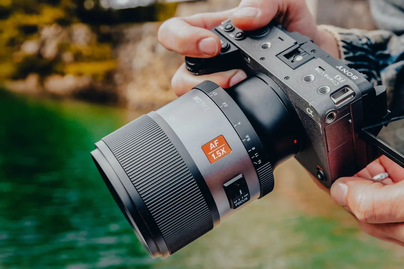 BLAZAR LENS Talon 35mm T2.1 1.5x Anamorphic AF Lens (Sony E) - Image 7