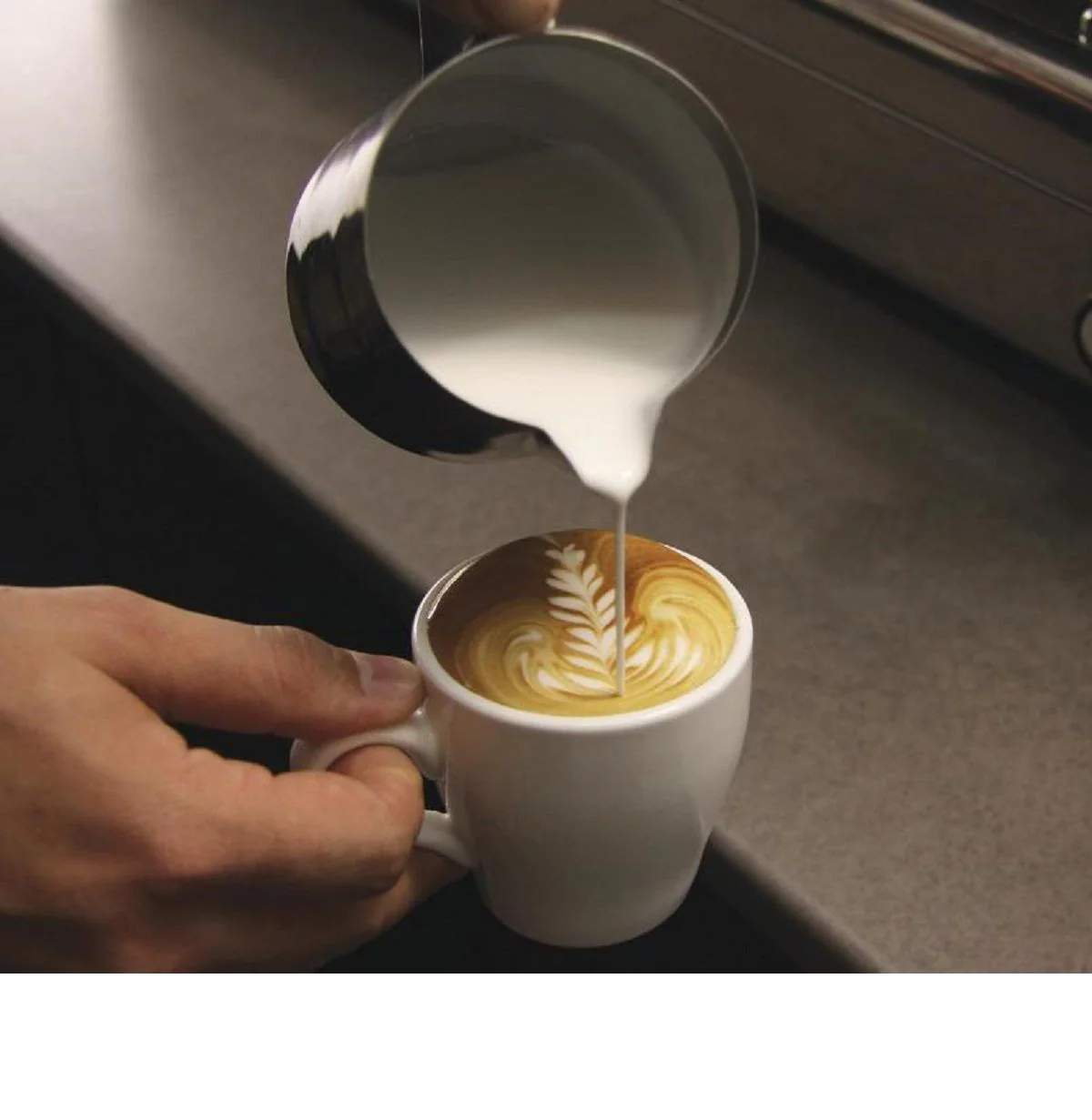 Caterchef 1 Litre Stainless Steel Milk Frothing Jug - Image 4