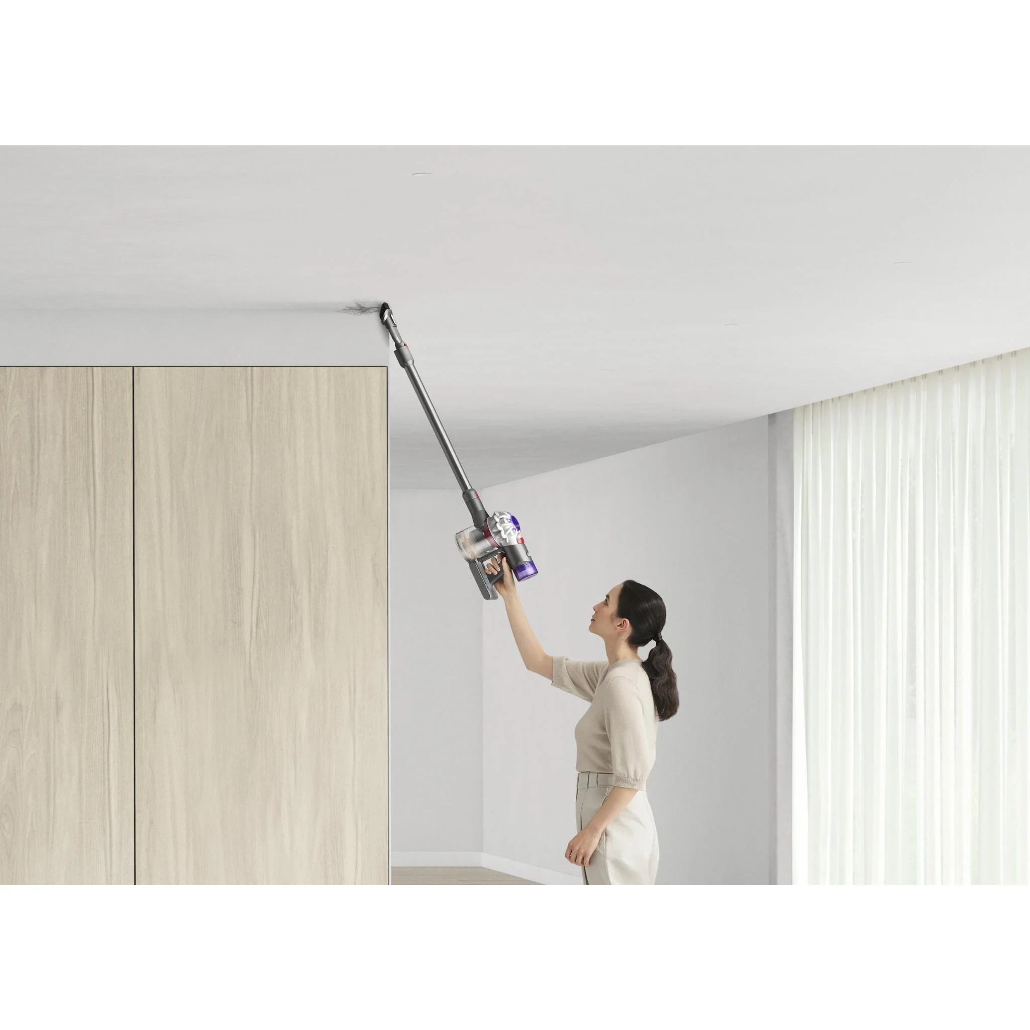 Dyson V8 Handstick Vacuum - Image 10