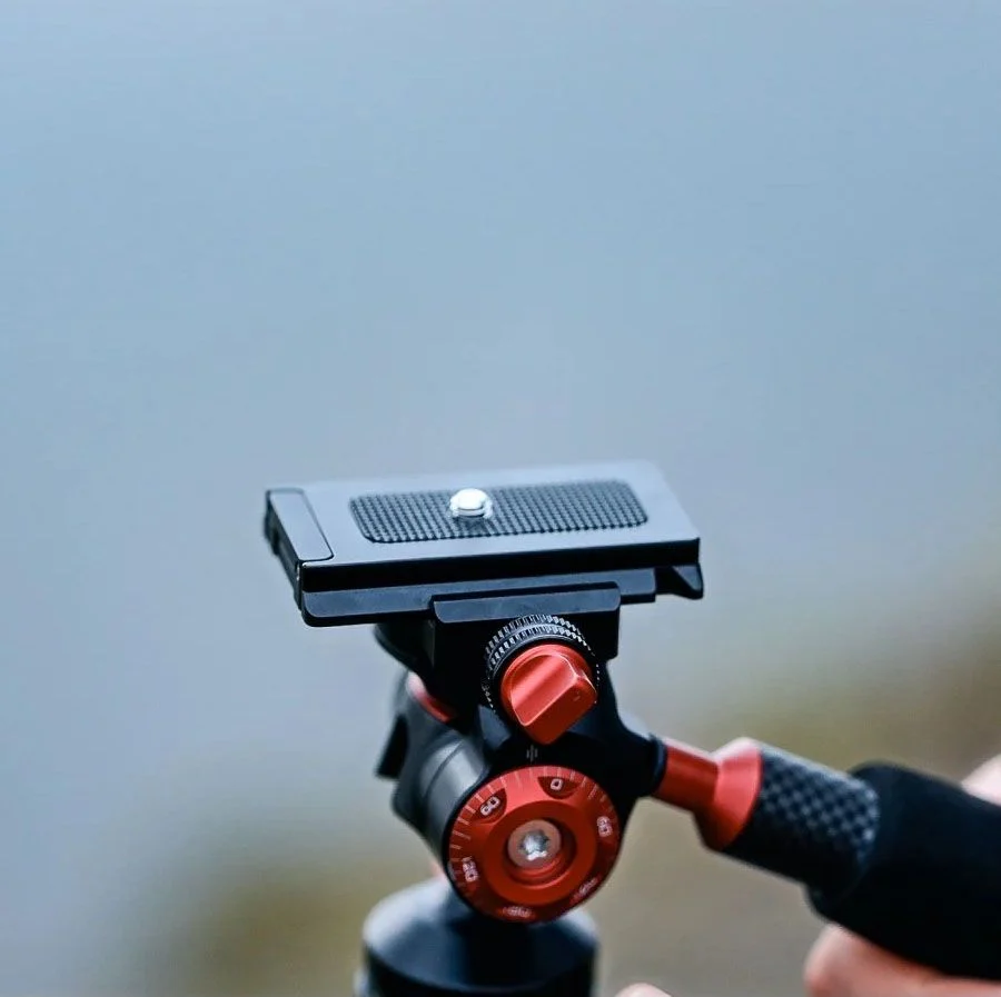 Freewell The Real Travel Carbon Fiber Tripod - Image 3