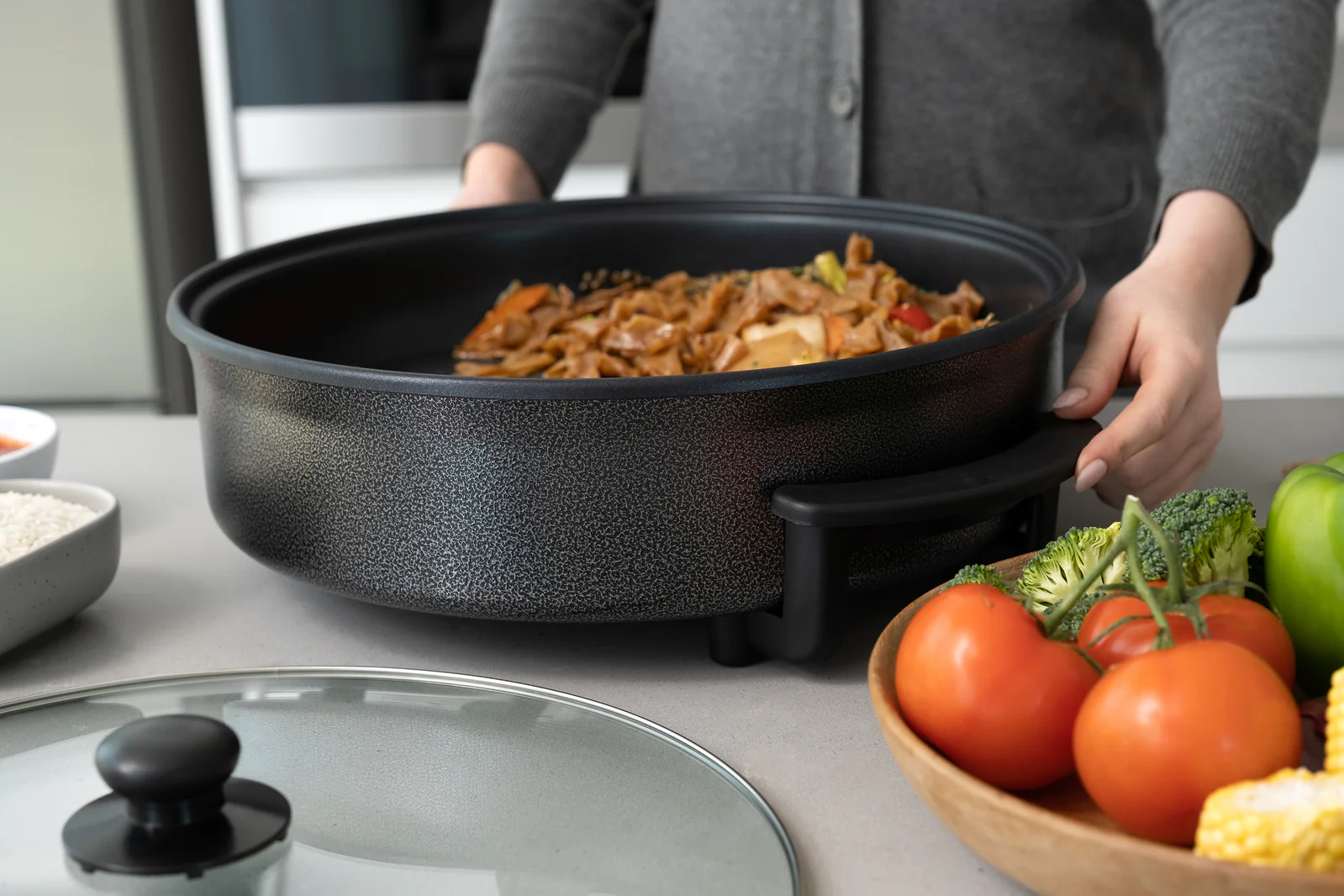 Healthy Choice Non-Stick Electric Fry Pan 38cm (Dark Grey) - Image 5