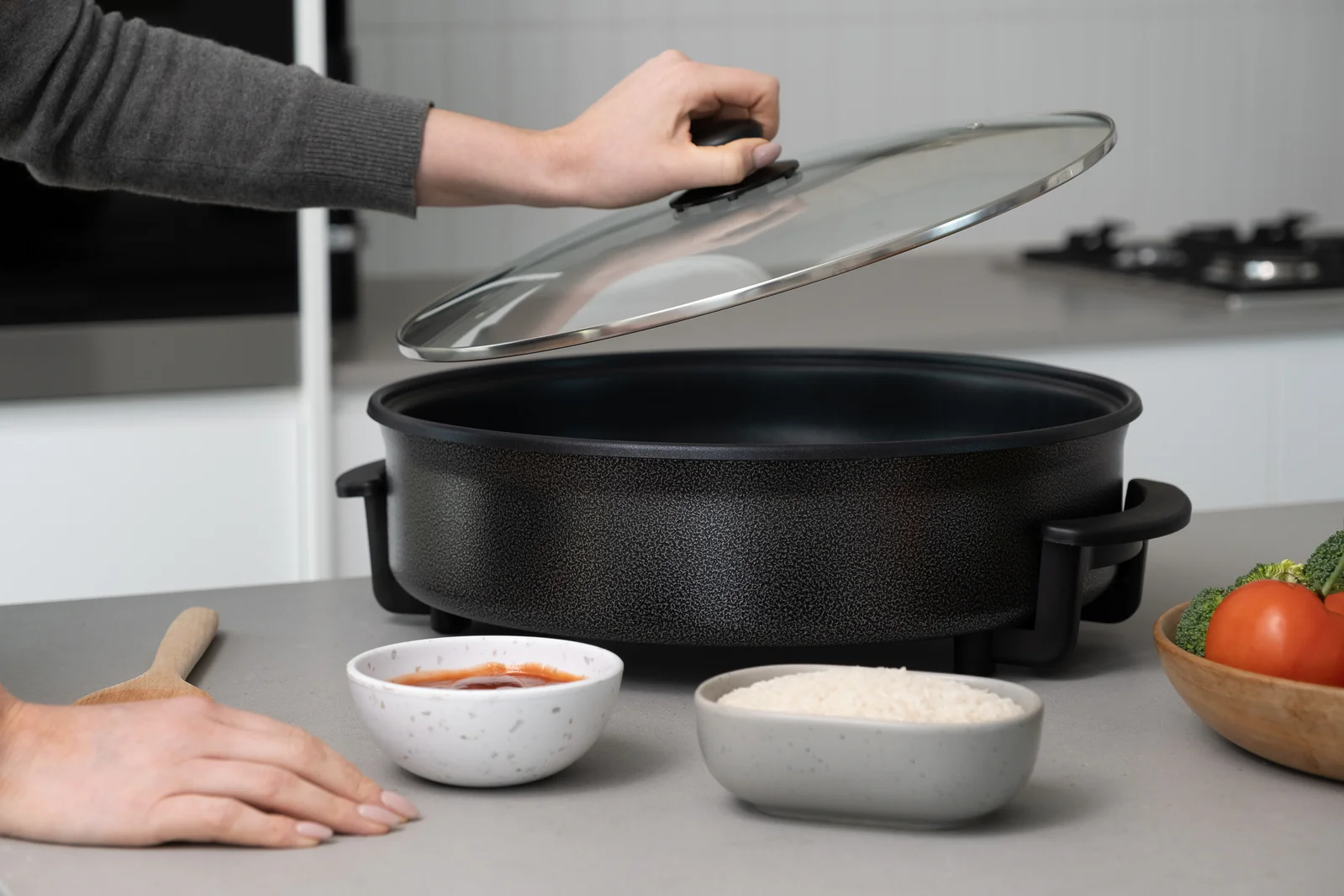 Healthy Choice Non-Stick Electric Fry Pan 38cm (Dark Grey) - Image 6