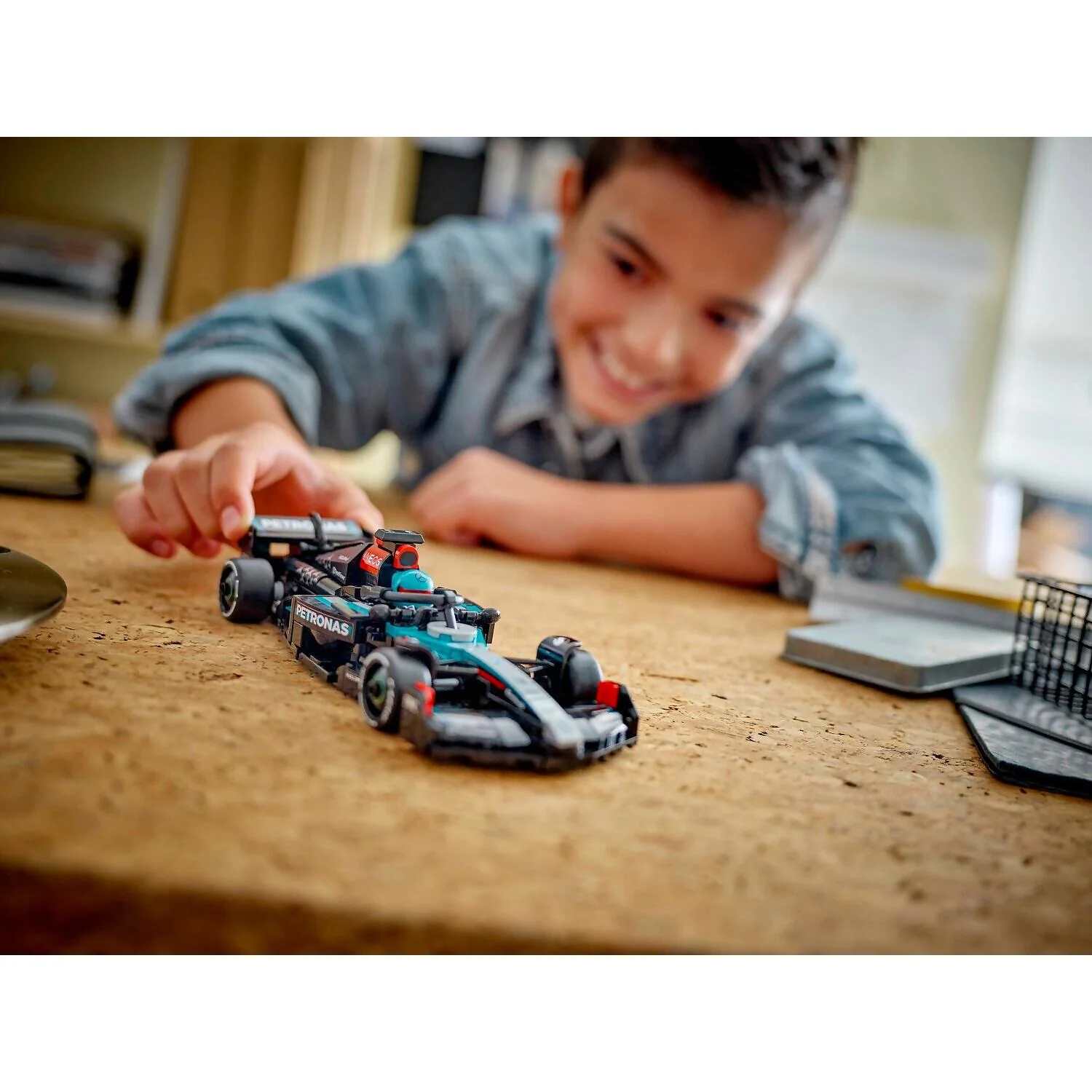 LEGO 77244 Mercedes-AMG F1® W15 Race Car - Speed Champions - Image 8