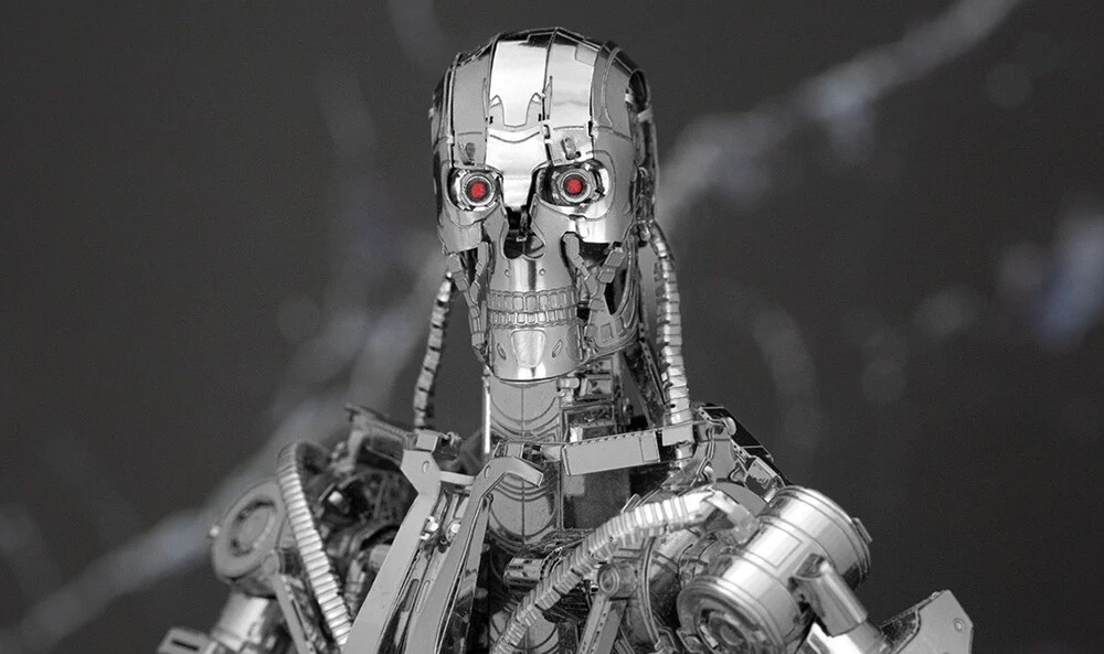 Metal Earth - 3D Metal Model Kit - ICONX The Terminator T-800 Endoskeleton - Image 5