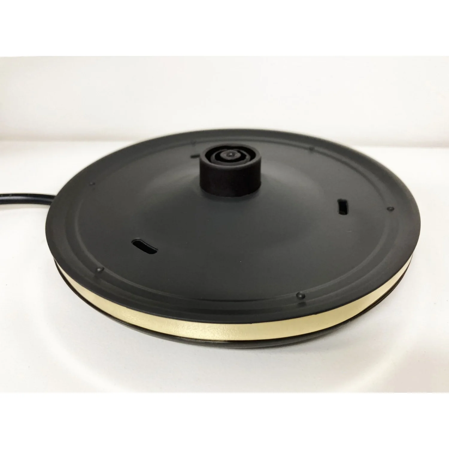 Morphy Richards Signature 1.5 L Electric Kettle Rapid Boil Soft Gold Matte White - Image 2