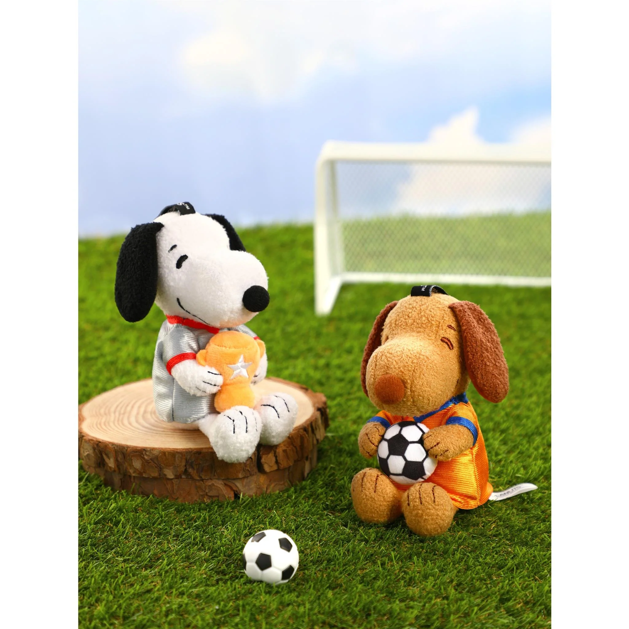 Peanuts - Soccer Plush Keyring (Blind Box) - Image 4