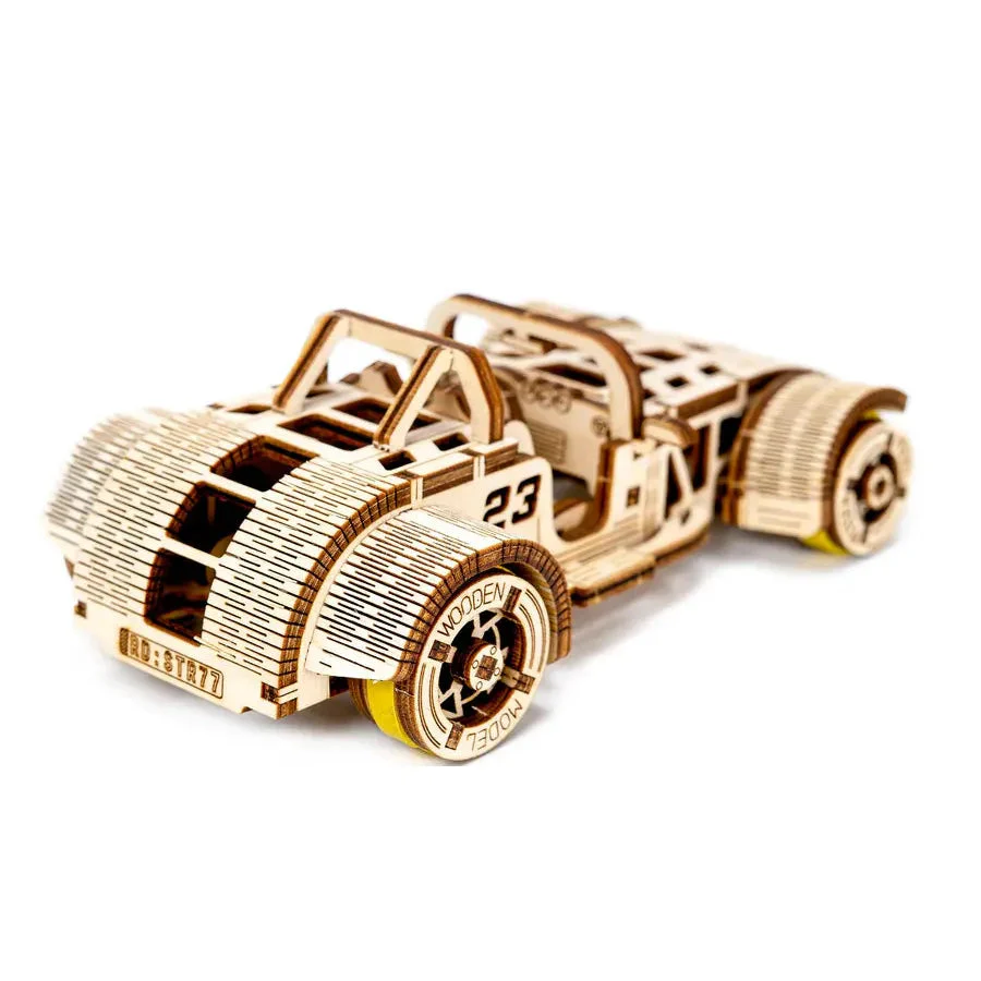 Revell 1/32 Tiny Adventures - Roadster - Image 4
