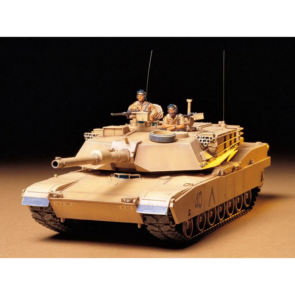 Tamiya 1/35 U.S. M1A1 Abrams Tank with 120mm Main Gun Scaled Plastic Model Kit - Image 2