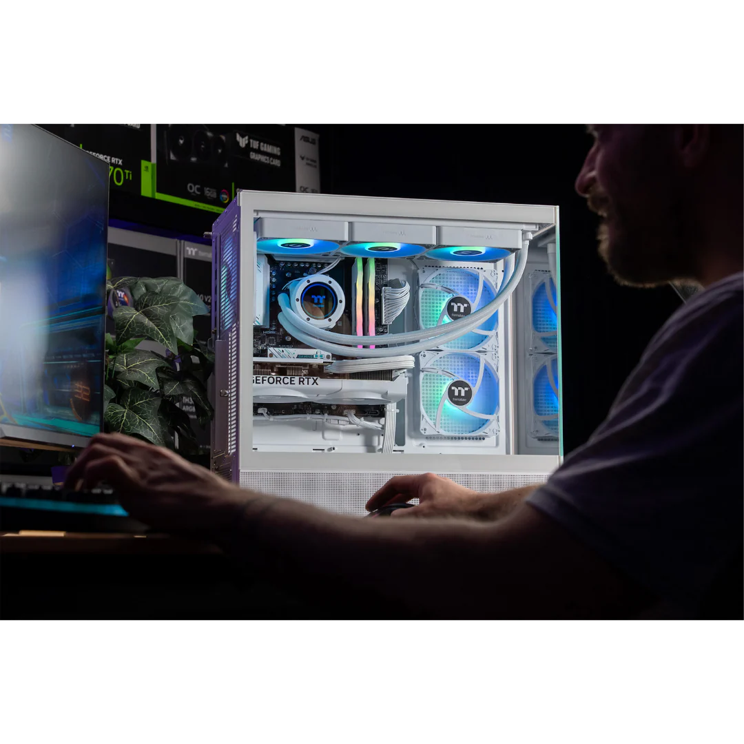 Thermaltake Horizon PRO V2 Snow Gaming Desktop PC (AMD 7600 / RTX 5070 / 32GB RAM) - Image 6