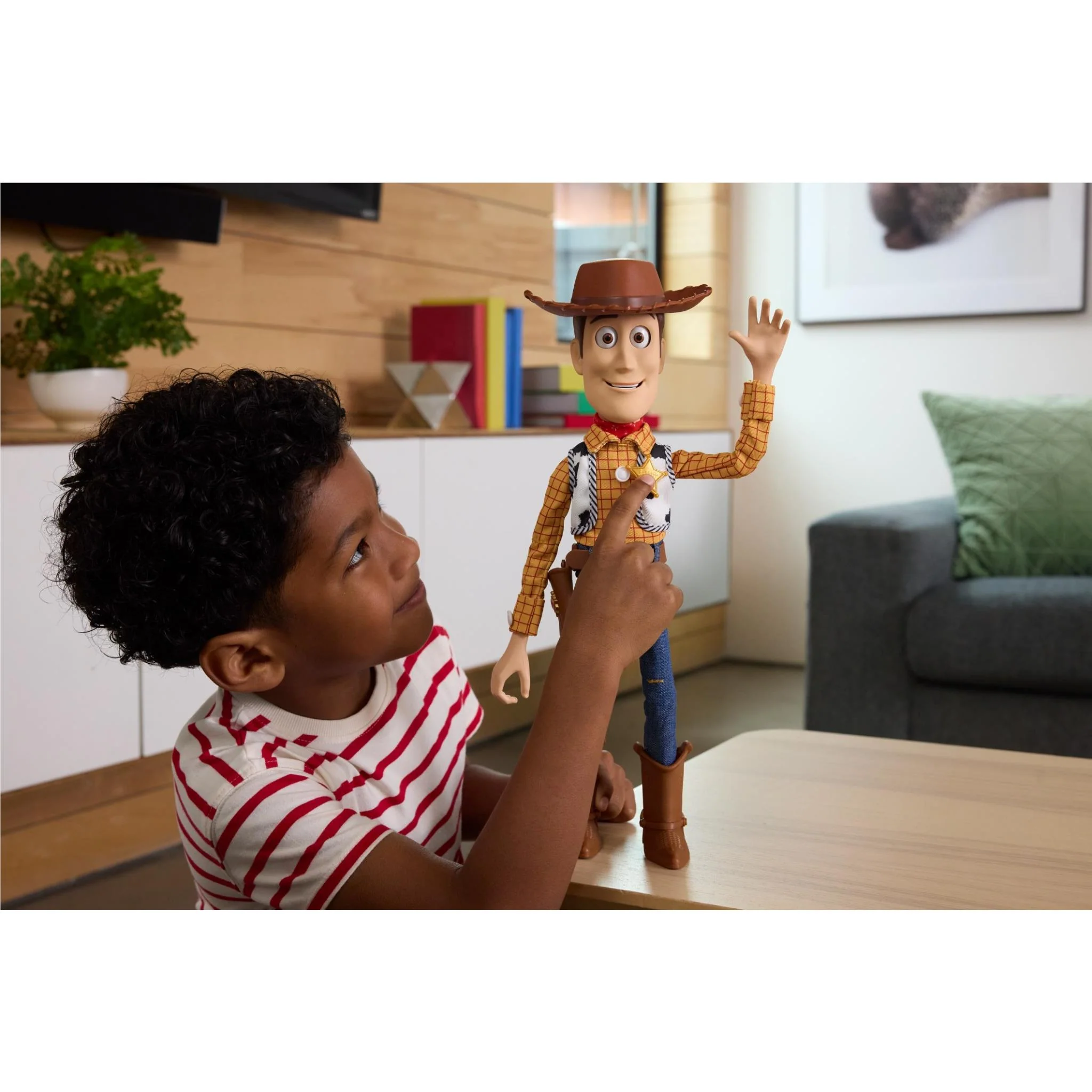 Toy Story 5 - Ultimate Action Woody - Image 7