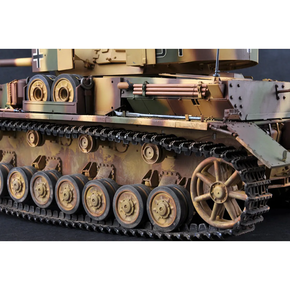 Trumpeter 1/16 German Pz.Beob.Wg.IV Ausf.J Tank Scaled Plastic Model Kit - Image 6