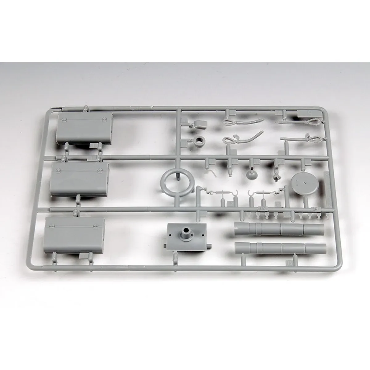 Trumpeter 1/35 Sweden 103C Amphibious Main Battle Tank Scaled Plastic Model Kit - Image 10