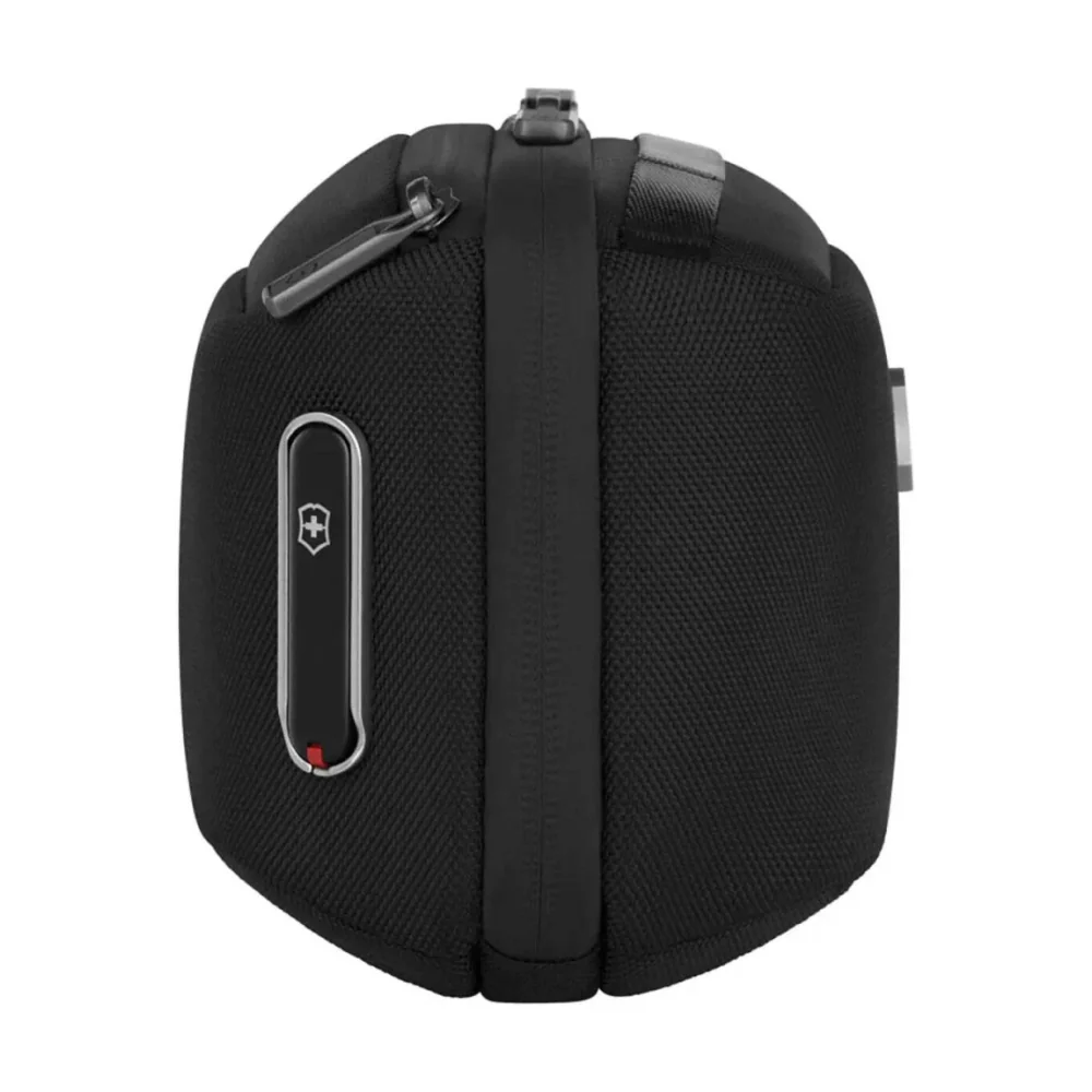 Victorinox Werks Traveler 7.0 Antimicrobial Lining Toiletry Bag Black - Image 4